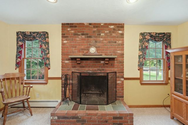 235 Pierce Rd, West Brookfield, MA 01585