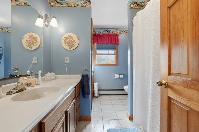 235 Pierce Rd, West Brookfield, MA 01585