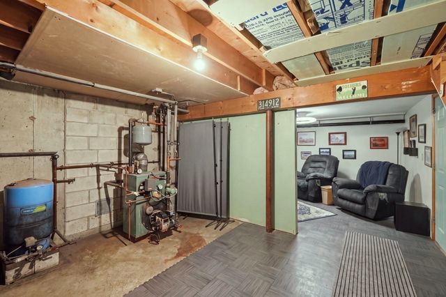 235 Pierce Rd, West Brookfield, MA 01585