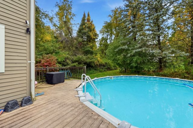 235 Pierce Rd, West Brookfield, MA 01585