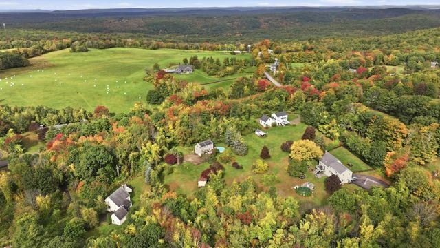 235 Pierce Rd, West Brookfield, MA 01585