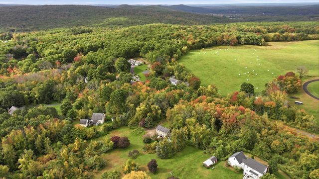 235 Pierce Rd, West Brookfield, MA 01585