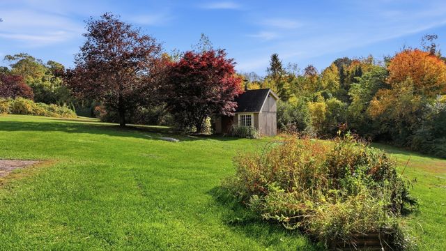 235 Pierce Rd, West Brookfield, MA 01585