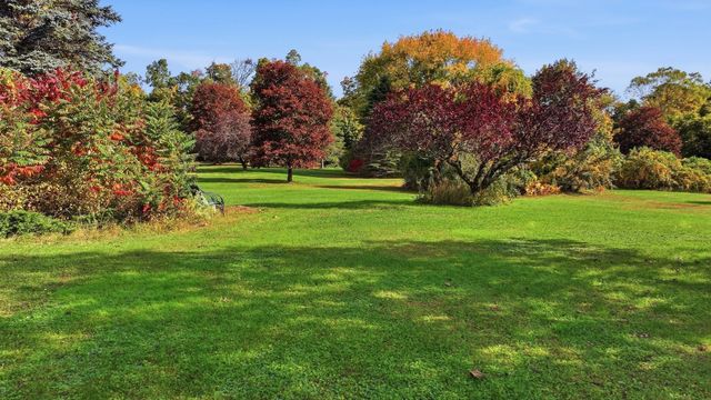 235 Pierce Rd, West Brookfield, MA 01585