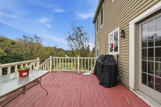 235 Pierce Rd, West Brookfield, MA 01585