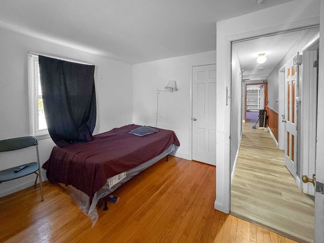 17 Vincent Drive, West Springfield, MA 01089