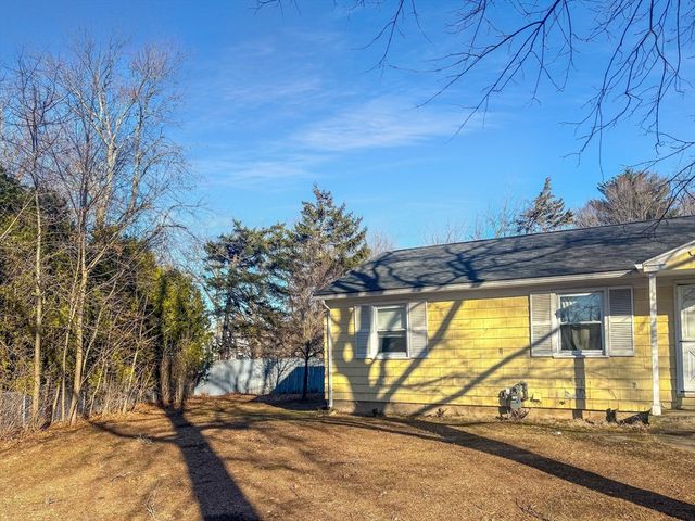 17 Vincent Drive, West Springfield, MA 01089