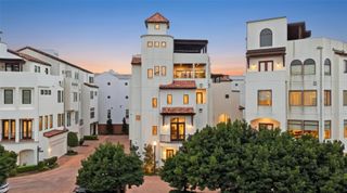 215 Calle Ronda Place, Houston, TX 77007