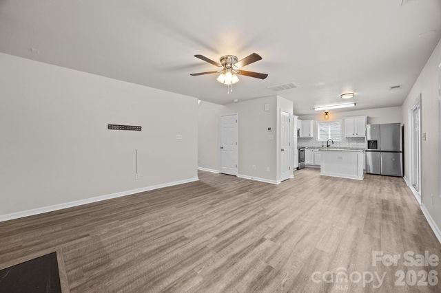 10609 Spring Rain Court, Charlotte, NC 28278