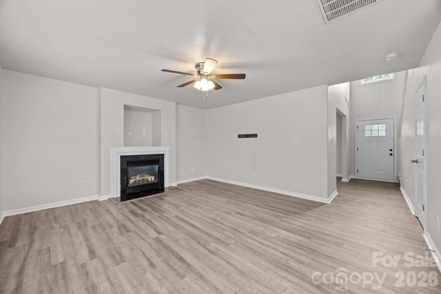 10609 Spring Rain Court, Charlotte, NC 28278