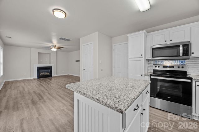 10609 Spring Rain Court, Charlotte, NC 28278