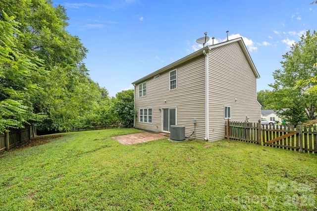 10609 Spring Rain Court, Charlotte, NC 28278
