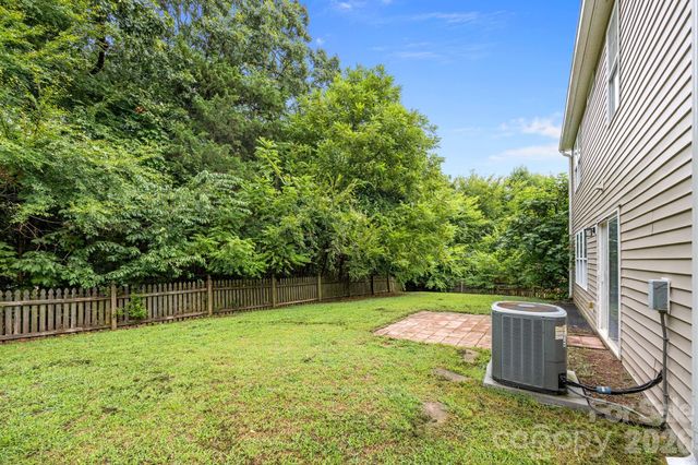 10609 Spring Rain Court, Charlotte, NC 28278