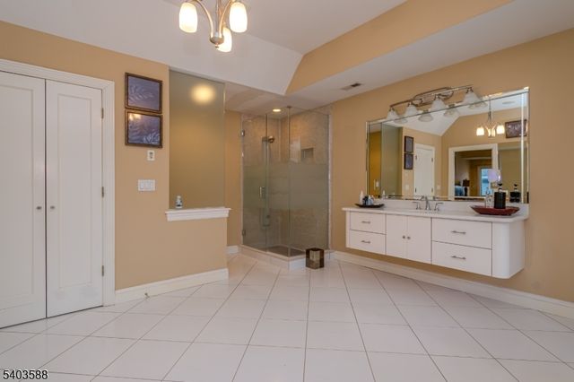 53 Princeton Ave, Woodbridge Twp., NJ 07067