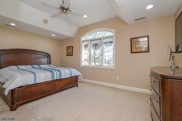 53 Princeton Ave, Woodbridge Twp., NJ 07067