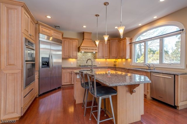 53 Princeton Ave, Woodbridge Twp., NJ 07067