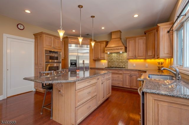 53 Princeton Ave, Woodbridge Twp., NJ 07067