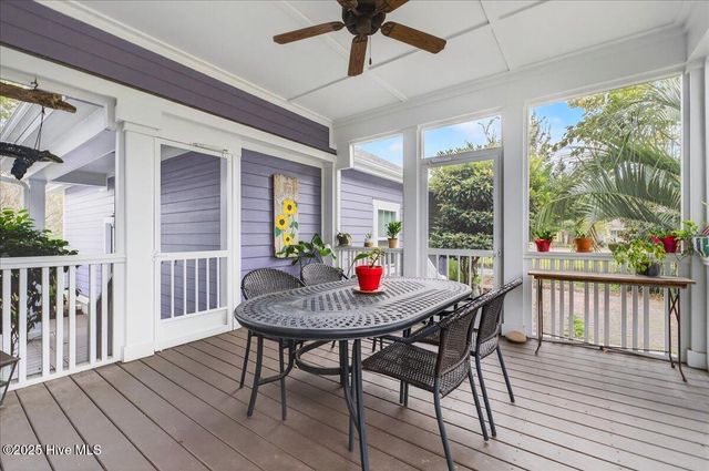 813 Cades Trail, Southport, NC 28461