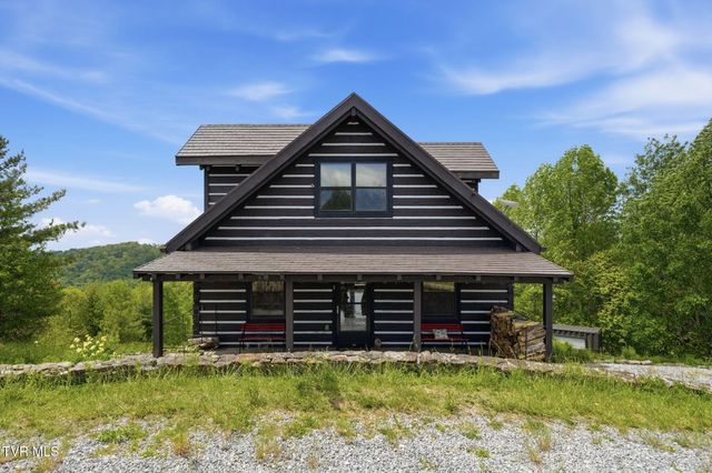 308 Walnut Mountain Farm Loop, Hampton, TN 37658