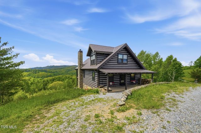 308 Walnut Mountain Farm Loop, Hampton, TN 37658