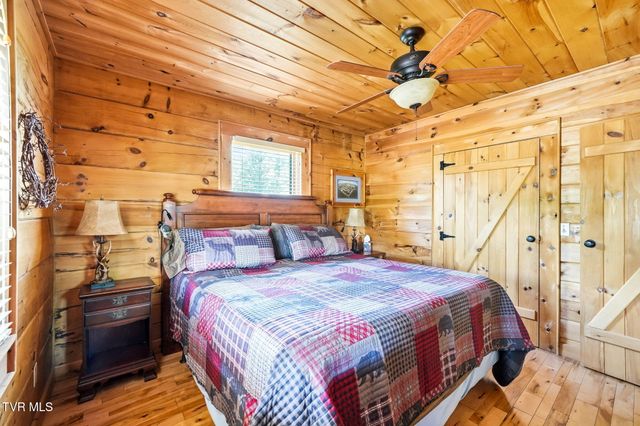 308 Walnut Mountain Farm Loop, Hampton, TN 37658