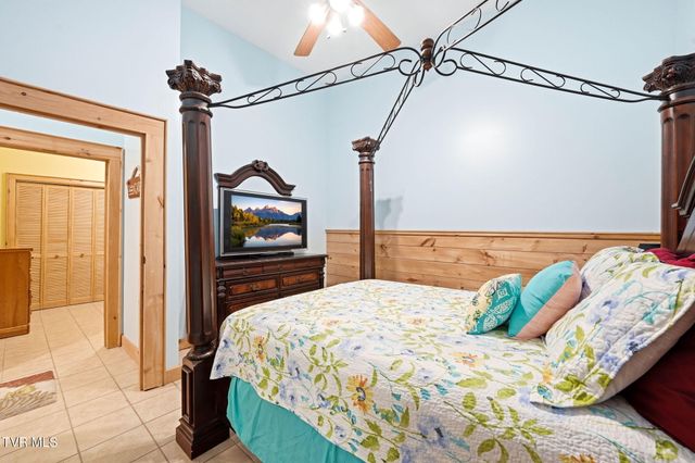 308 Walnut Mountain Farm Loop, Hampton, TN 37658