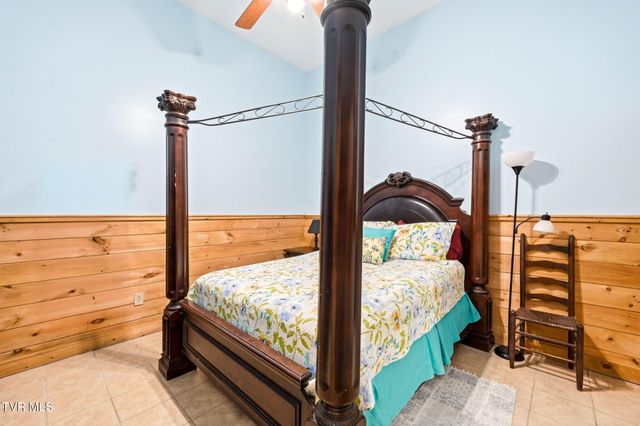 308 Walnut Mountain Farm Loop, Hampton, TN 37658