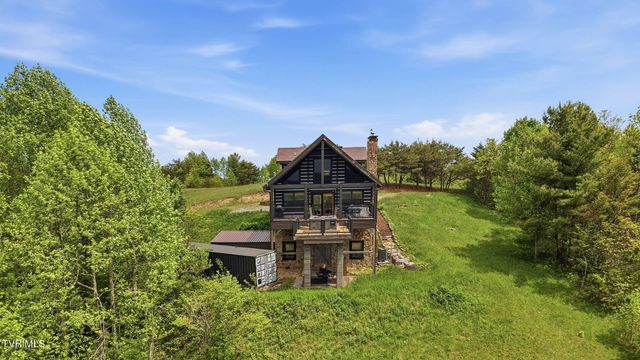308 Walnut Mountain Farm Loop, Hampton, TN 37658