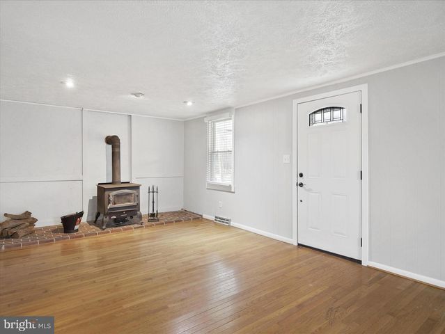 4130 SCOTLAND MAIN ST, Chambersburg, PA 17202