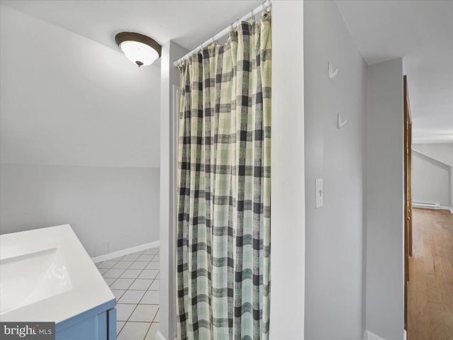 4130 SCOTLAND MAIN ST, Chambersburg, PA 17202