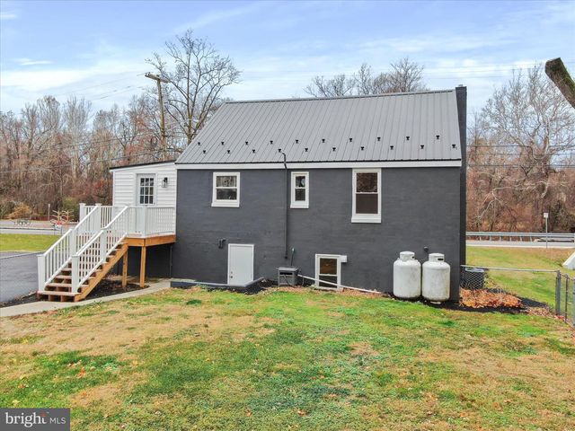 4130 SCOTLAND MAIN ST, Chambersburg, PA 17202