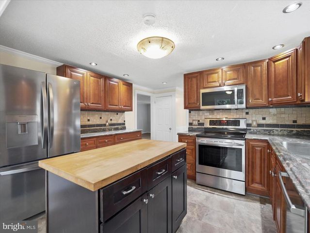 4130 SCOTLAND MAIN ST, Chambersburg, PA 17202