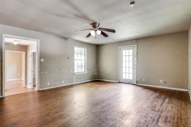 711 W State Street, Terrell, TX 75160
