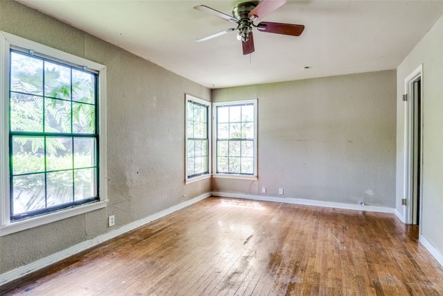 711 W State Street, Terrell, TX 75160