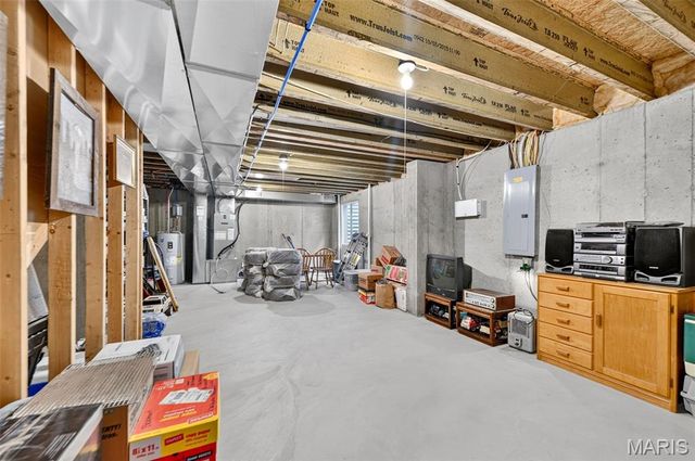 4009 Broad Street, St Charles, MO 63301