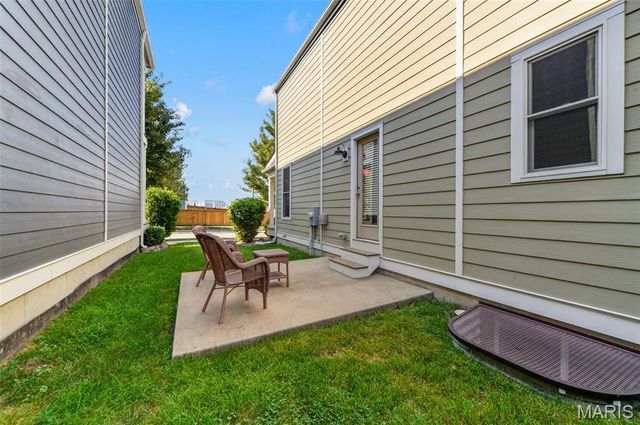 4009 Broad Street, St Charles, MO 63301