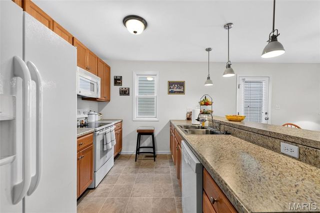 4009 Broad Street, St Charles, MO 63301