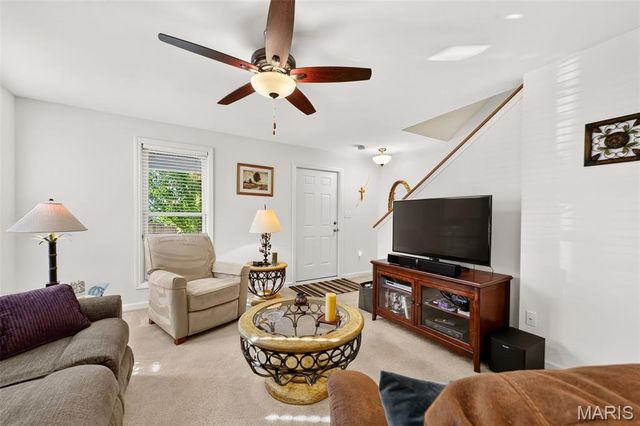 4009 Broad Street, St Charles, MO 63301