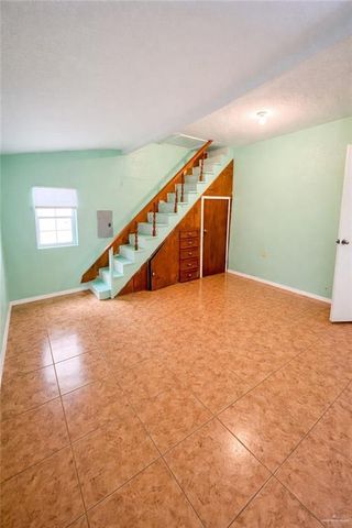 616 W Diamond Head Avenue, Mission, TX 78573