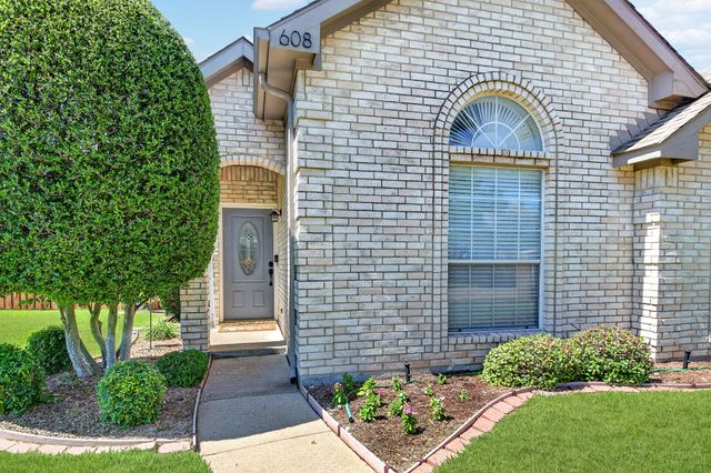 608 Raintree Circle, Coppell, TX 75019