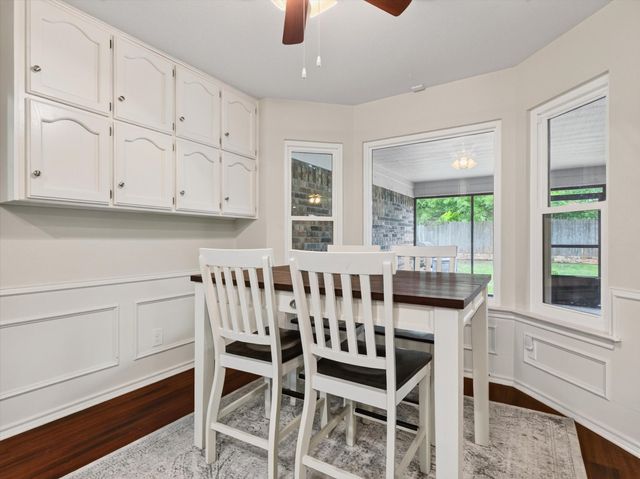 7304 Shady Hollow Lane, North Richland Hills, TX 76182