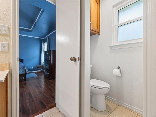 7304 Shady Hollow Lane, North Richland Hills, TX 76182