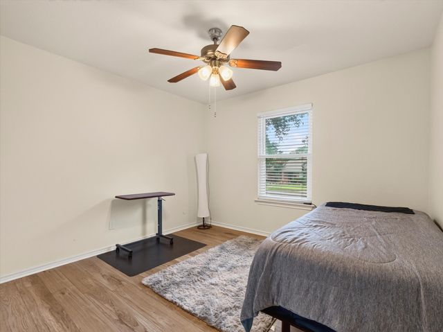 7304 Shady Hollow Lane, North Richland Hills, TX 76182