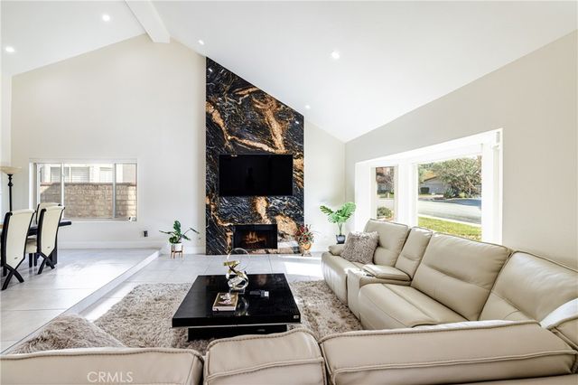 29015 Garden Oaks Court, Agoura Hills, CA 91301