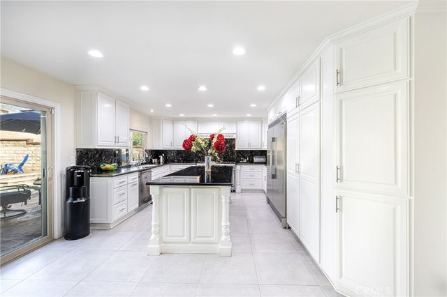 29015 Garden Oaks Court, Agoura Hills, CA 91301