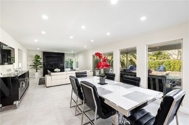 29015 Garden Oaks Court, Agoura Hills, CA 91301