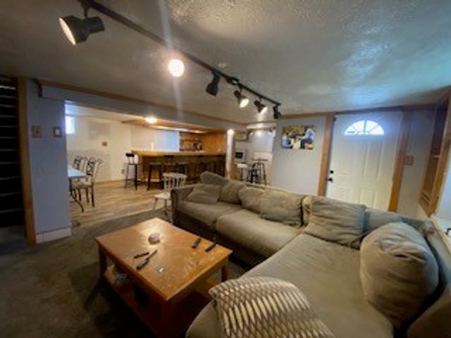 346 BOGGS AVE 1, Mt Washington, PA 15211