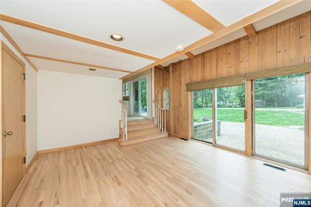 163 Sand Spring Road, Harding Township, NJ 07960