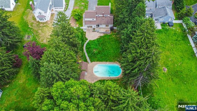 163 Sand Spring Road, Harding Township, NJ 07960