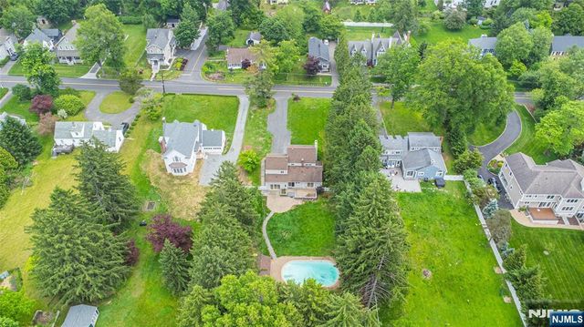 163 Sand Spring Road, Harding Township, NJ 07960